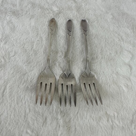 Community Plate Oneida Silver Lady Hamilton Silver Plate 3 Salad Forks - Picture 1 of 5